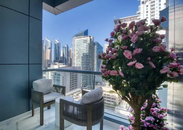 First Class Stylish 4Br Marina Apartment W Pool, Gym, Walk To Metro